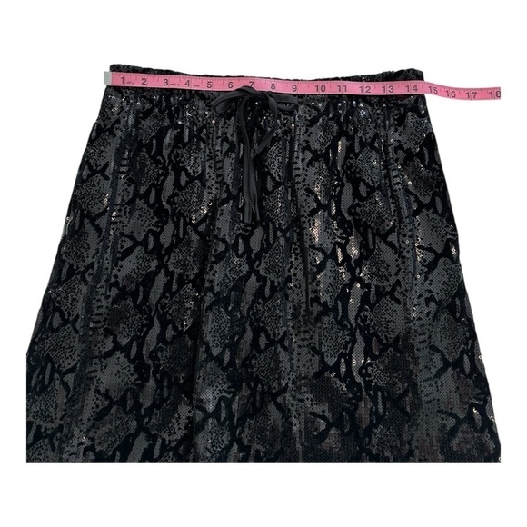 Joe Fresh Sequins Snakeskin A-Line Mini Skirt - Size Small - Picture 6 of 9